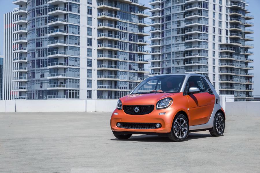  Smart ForTwo Passion Cabrio 2016 года  (NA) (фото 10 из 21)
